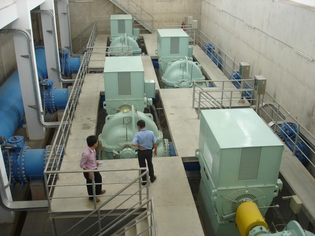 Lý do cúp nước trên diện rộng tại TPHCM là bảo trì nhà máy nước Thủ Đức (một trạm bơm trong nhà máy nước Thủ Đức)
