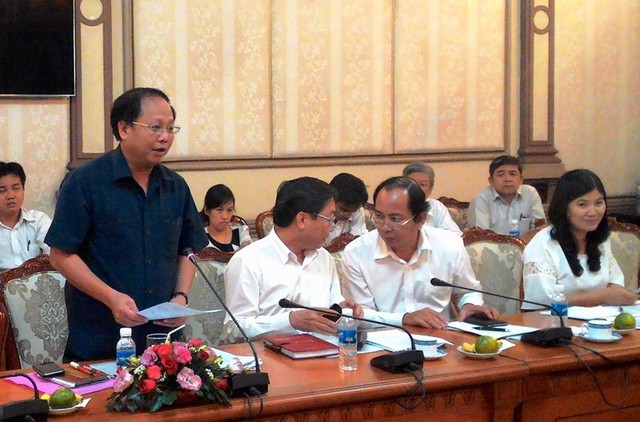 Thay mặt lãnh đạo UBND TP.HCM, Phó chủ  tịch Tất Thành Cang yêu cầu Sở Y tế và BHXH địa phương này nhanh chóng tham mưu giải pháp thực hiện.