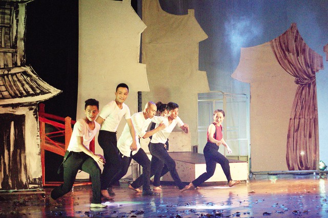 Vở múa “Tình yêu Hà Nội” có nguy cơ không được tham gia cuộc thi Nghệ thuật ca múa nhạc chuyên nghiệp toàn quốc 2015.