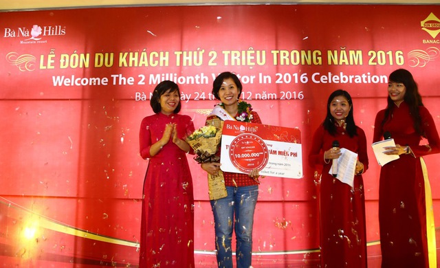 
Khu du lịch Bà Nà Hills chào đón vị khách thứ 2 triệu trong năm 2016. Ảnh: Đ.H
