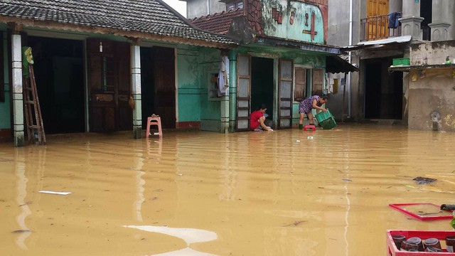 
Nhiều địa phương tại huyện Cam Lộ bị thiệt hại nặng khi lũ đi qua. Ảnh: Lê Chung
