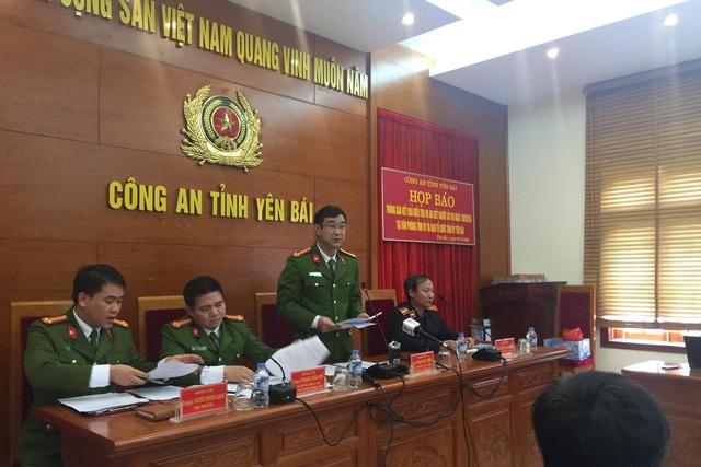 
Đại tá Phạm Ngọc Thắng (Phó Giám đốc Công an tỉnh Yên Bái phát biểu tại họp báo)
