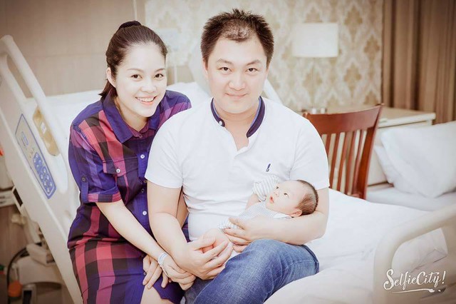 Dương Cẩm Lynh đang vô cùng hạnh phúc với gia đình nhỏ của mình.