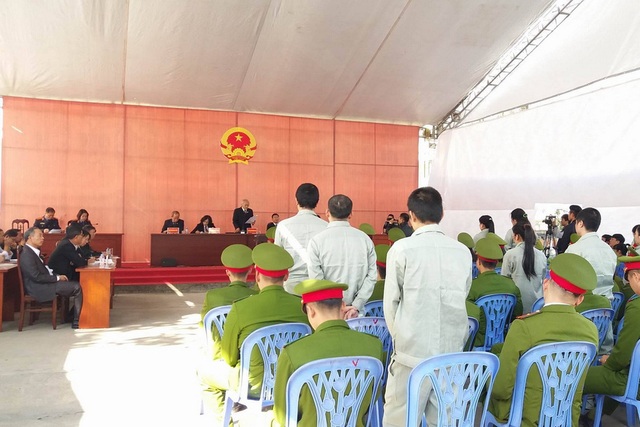 Trong phiên xét xử vụ án buôn bán ma túy lớn nhất của tỉnh Quảng Ninh, có 5 bị cáo nhận án tử hình.