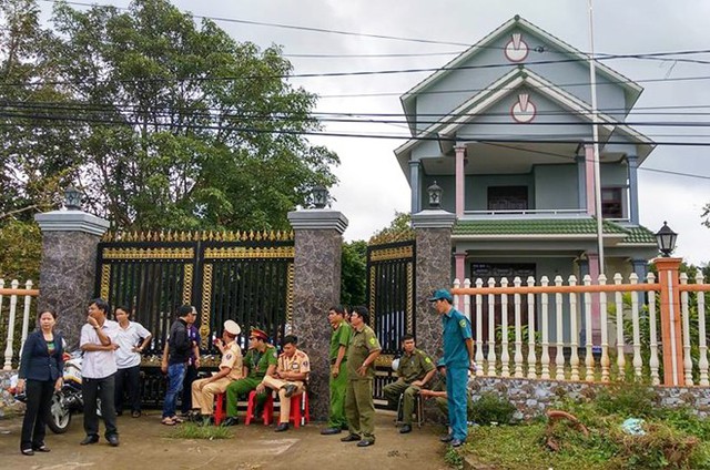 C&ocirc;ng an phong tỏa hiện trường. Ảnh: Ngọc An.