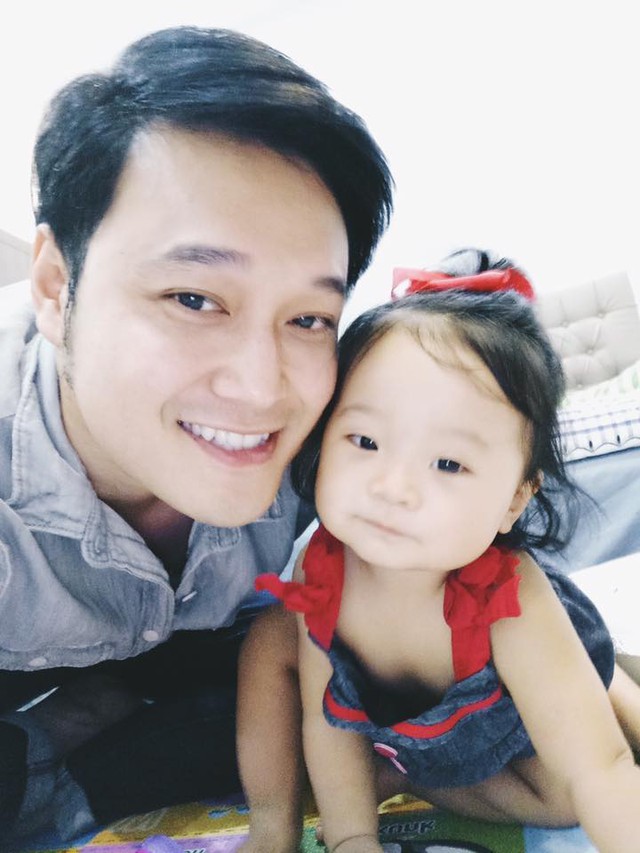 Quang Vinh thường xuyên khoe ảnh con gái cưng cùng lời gọi ngọt ngào trên trang cá nhân của mình.
