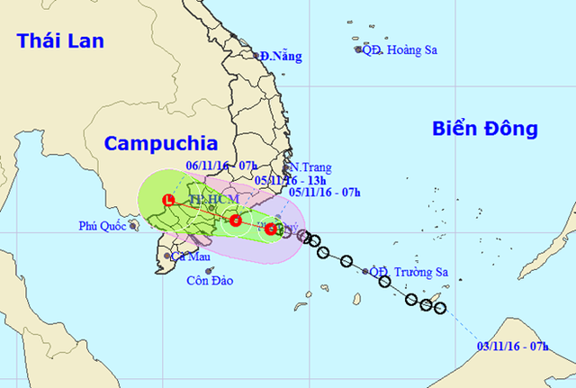 Hướng di chuyển của áp thấp nhiệt đợt dự kiến đổ bộ Bà Rịa - Vũng Tàu và quét qua TP.HCM. Ảnh: NCHMF.