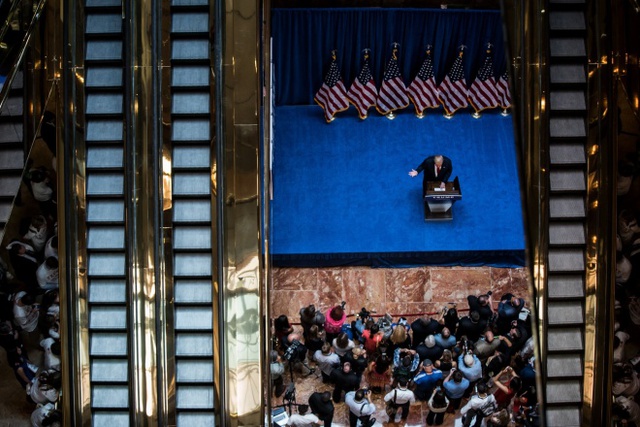 
Donald Trump tuyên bố tranh cử tổng thống tại tháp Trump ở Manhattan ngày 16/6/2015.
