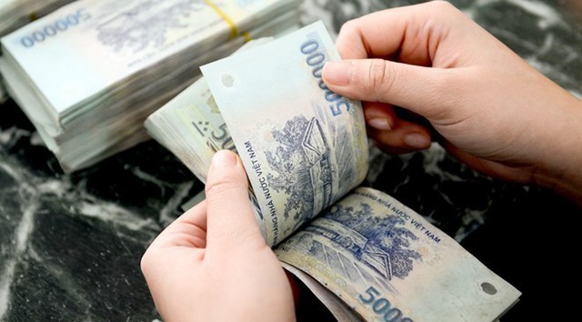 
Tăng lương cơ sở 7% từ 1/7/2017. Ảnh: Anh Tuấn.
