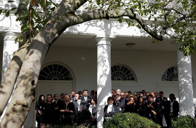 
Nhà Trắng u ám trong buổi sáng Tổng thống Obama nói về kết quả cuộc bầu cử tổng thống Mỹ. Ảnh: Reuters.
