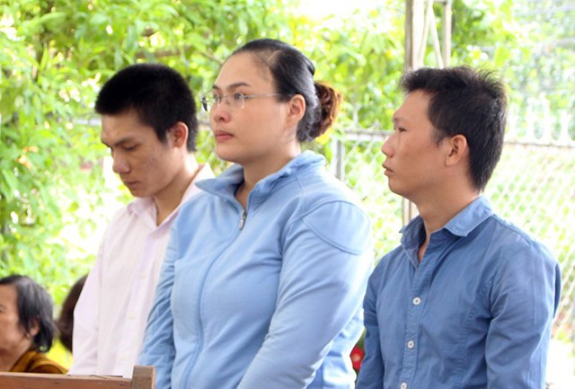 C&aacute;c bị c&aacute;o tại phi&ecirc;n t&ograve;a. Ảnh: N.N.