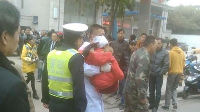 
Vụ tấn công xảy ra gần một trường tiểu học ở tỉnh Thiểm Tây, Trung Quốc. Ảnh: CCTV.
