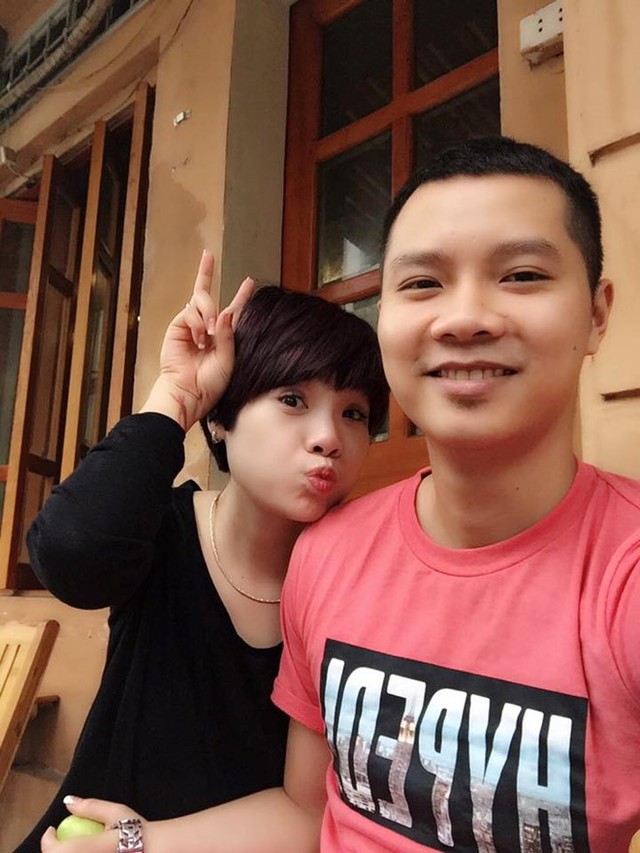 Hai người thường chia sẻ h&igrave;nh ảnh hạnh ph&uacute;c, gọi nhau l&agrave; bố v&agrave; mẹ