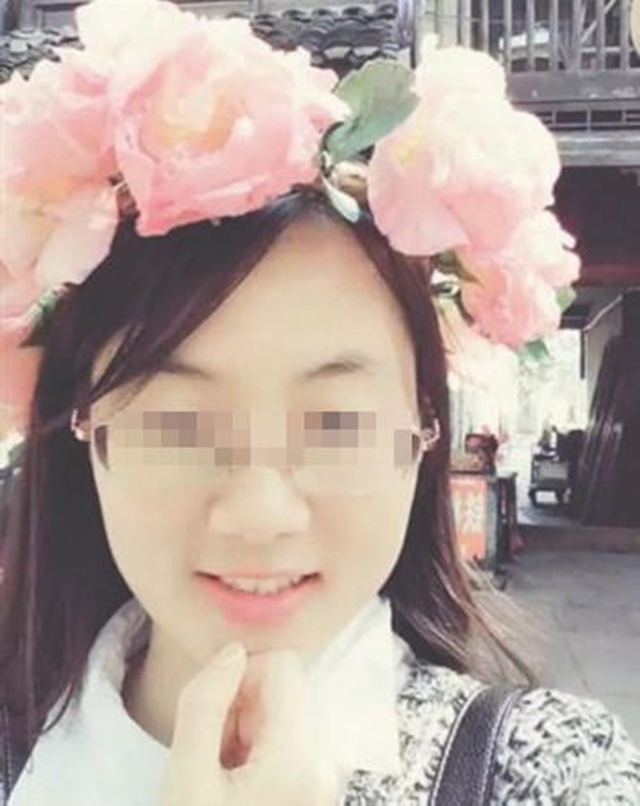
Nữ y t&aacute; xấu số đ&atilde; qua đời khi đang mải cứu người.
