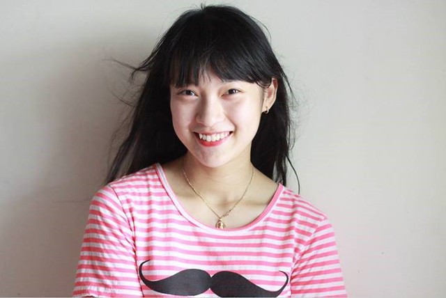 
Trần Nguyễn Khánh Vy - nữ sinh có khả năng nhại 7 thứ tiếng, hiện đang là sinh viên Học viện Ngoại giao. Ảnh: NVCC
