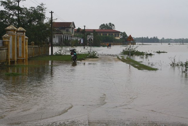 Nơi xảy ra chuyện nữ sinh bị nước lũ cuốn tr&ocirc;i. Ảnh: Điền Quang.