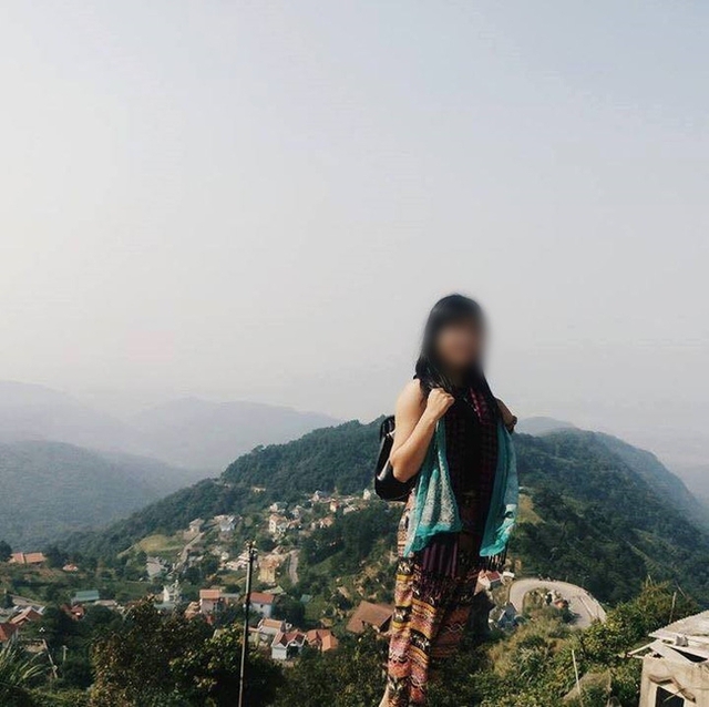 C&ocirc; g&aacute;i trẻ với những ho&agrave;i b&atilde;o c&ograve;n dang dở.