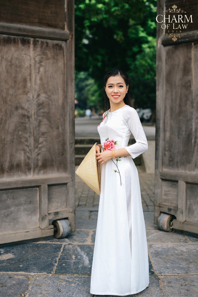 Lý Vương Thảo (sinh năm 1997, chiều cao 1m59, cân nặng 50 kg)