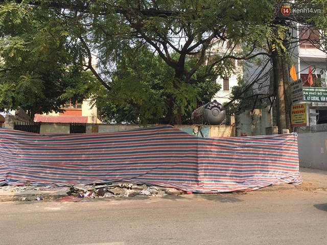Hiện trường đang được phong tỏa để tiến h&agrave;nh điều tra