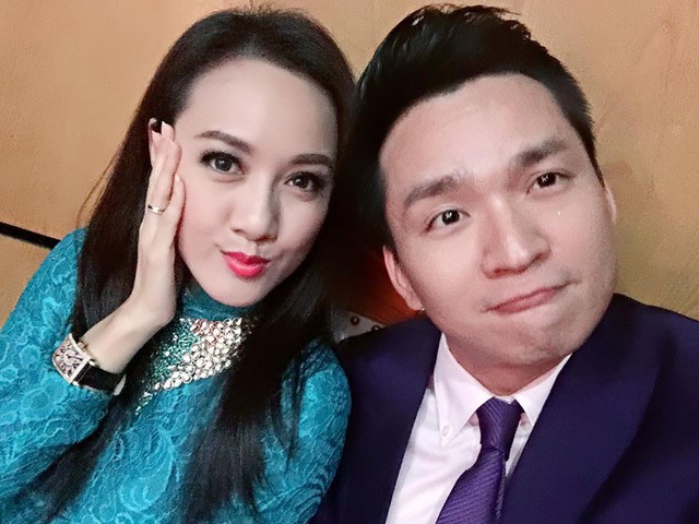 
Ảnh selfie hài hước giữa Hạnh Phúc và BTV Hoài Anh .
