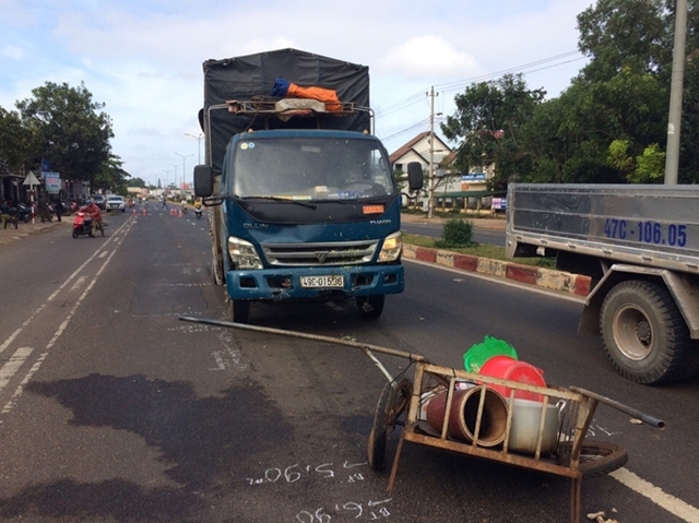 Hi&ecirc;̣n trường vụ tai nạn.