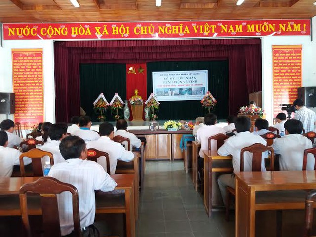 Toàn cảnh Lễ ký tiếp nhận bệnh viện vệ tinh Bệnh viện Đà Nẵng – Trung tâm Y tế Tây Giang