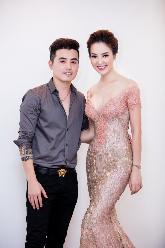 
John Kim có mối quan hệ thân thiết với nhiều người đẹp Việt.
