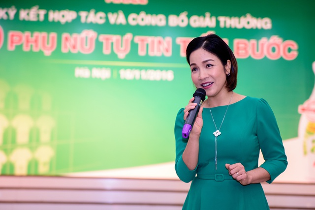 Mỹ Linh tham gia biểu diễn trong sự kiện
