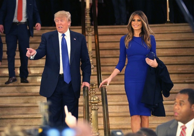 
Đồ đôi ton-sur-ton của vợ chồng nhà Trump.
