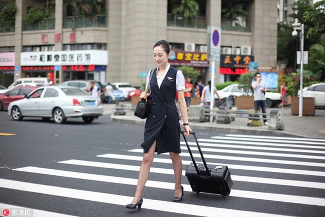 
Shenzhen Airlines - nơi Liu đang công tác - xếp thứ 3 trong danh sách 10 hãng hàng không có đội tiếp viên đẹp nhất thế giới năm 2012 do WASA bình chọn.
