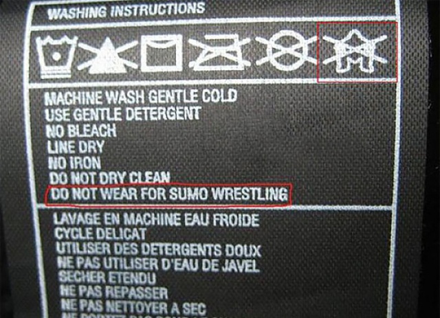 10. Không mặc thứ này để đi đấu vật sumo. Nhà sản xuất hài hước ghê.