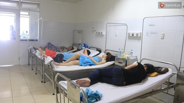 
Nhóm du khách tại Đà Nẵng đã phải nhập viện cấp cứu vì ăn phải dưa chua chứa E.Coli vượt mức cho phép. Ảnh: Trí thức trẻ
