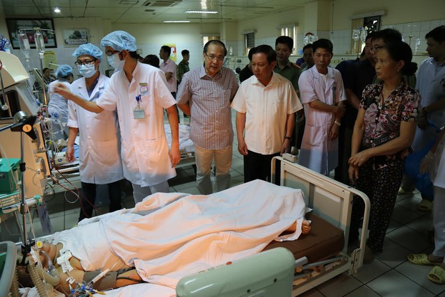 Bệnh nhân chạy thận nhân tạo khi đang điều trị tại Bệnh viện đa khoa tỉnh Hoà Bình. Anhr: Vietnamnet