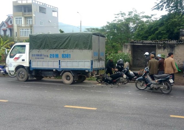 
Hiện trường vụ tai nạn. Ảnh: Nguoi Chi Linh
