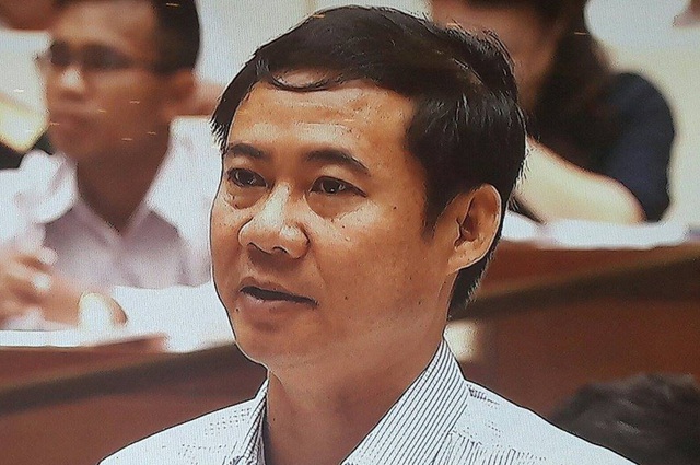 Đại biểu Nguyễn Thái Học từng ủng hộ phương án một nhưng sau khi nghiên cứu kỹ ông đã đính chính và ủng hộ phương án hai. Ảnh: M.Anh