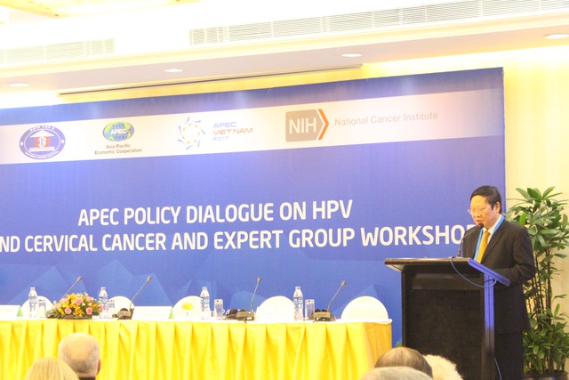 
GS Nguyễn Viết Tiến - Thứ trưởng Bộ Y tế phát biểu tại hội nghị
