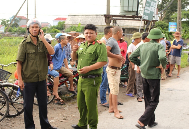 Mặc dù có nhiều lực lượng công an đến bảo vệ hiện trường...