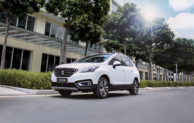 
Mâm xe Peugeot 3008 mới là loại 5 chấu kép kích thước 17 inch có kiểu dáng mới.
