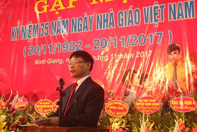 Chủ tịch UBND huyện Ninh Giang, ông Nguyễn Tiến Tầng phát biểu chào mừng buổi lễ