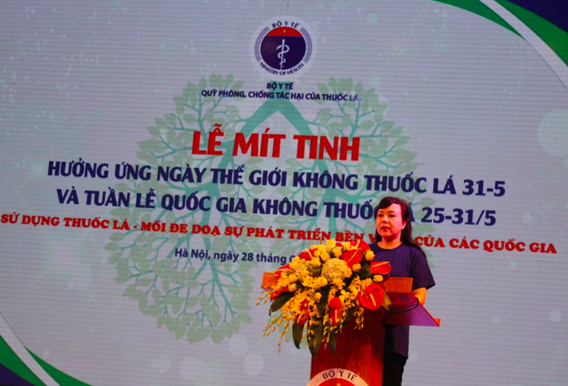 
Bộ trưởng Nguyễn Thị Kim Tiến phát biểu tại buổi lễ mít tinh
