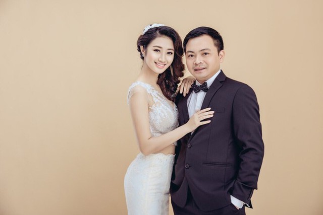 
Thu Ng&acirc;n nhanh ch&oacute;ng l&ecirc;n xe hoa với đại gia hơn c&ocirc; 19 tuổi chỉ sau 5 th&aacute;ng đăng quang
