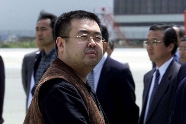 
Ông Kim Jong Nam tại sân bay Narita, Nhật Bản, năm 2001. Ảnh: AP.
