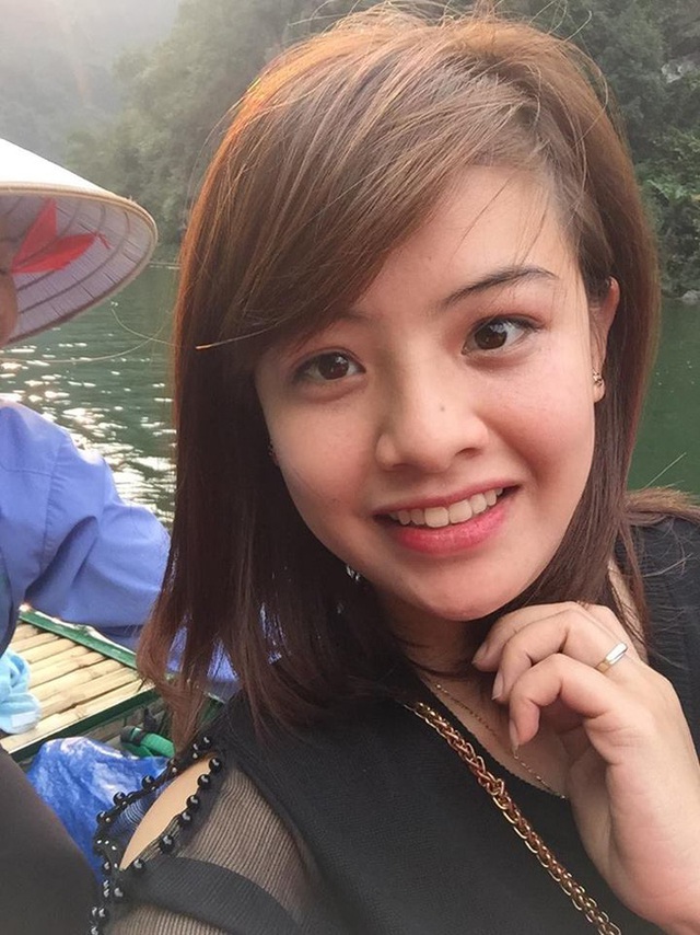 
Chủ nhân status khoe mẹ chồng gây bão mạng - nàng dâu xinh đẹp Huyền Trang
