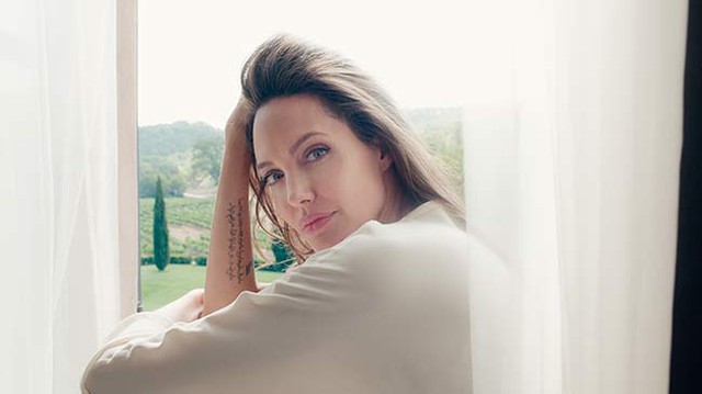 
Angelina Jolie tiết lộ cuộc sống tương lai khi không có bóng dáng của Brad Pitt.
