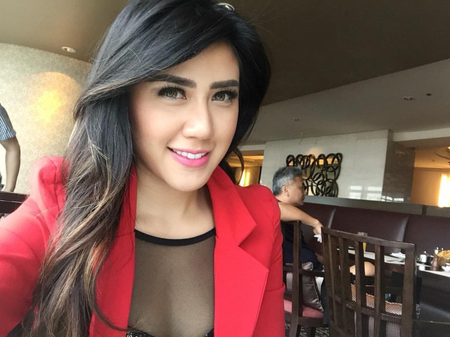 Rey Utami - nữ MC xinh đẹp người Indonesia.