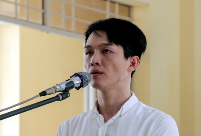 
Bị c&aacute;o L&ecirc; Minh Ph&aacute;t được tuy&ecirc;n bản &aacute;n nhẹ hơn mức đề nghị. Ảnh: An B&igrave;nh.
