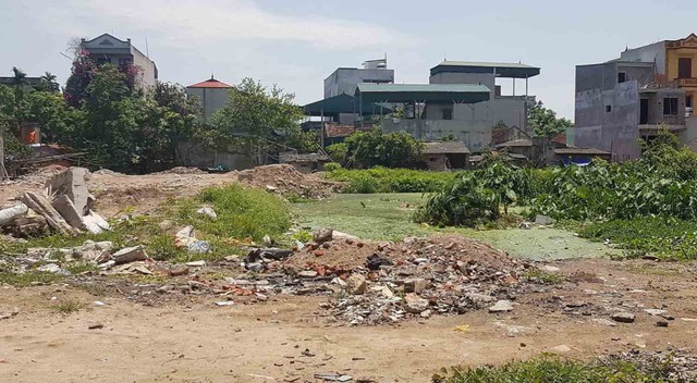 Khu vực hồ nước nơi ch&aacute;u Tr&uacute;c bị chết đuối