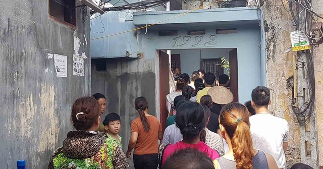 
Người th&acirc;n đau x&oacute;t trước sự việc của gia đ&igrave;nh
