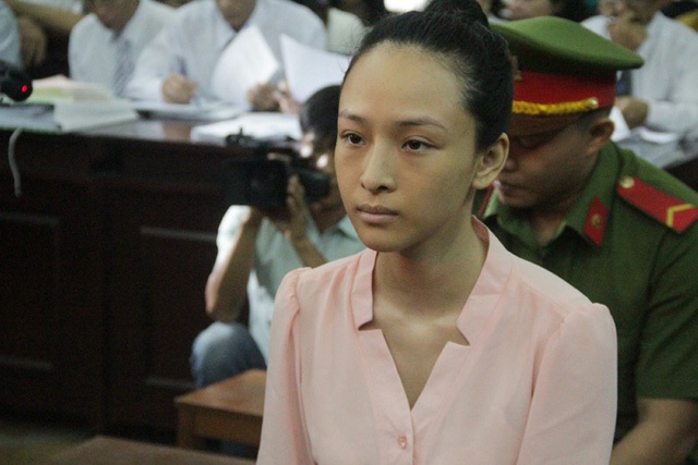 Bị cáo Trương Hồ Phương Nga tại phiên xử sáng ngày 23/6