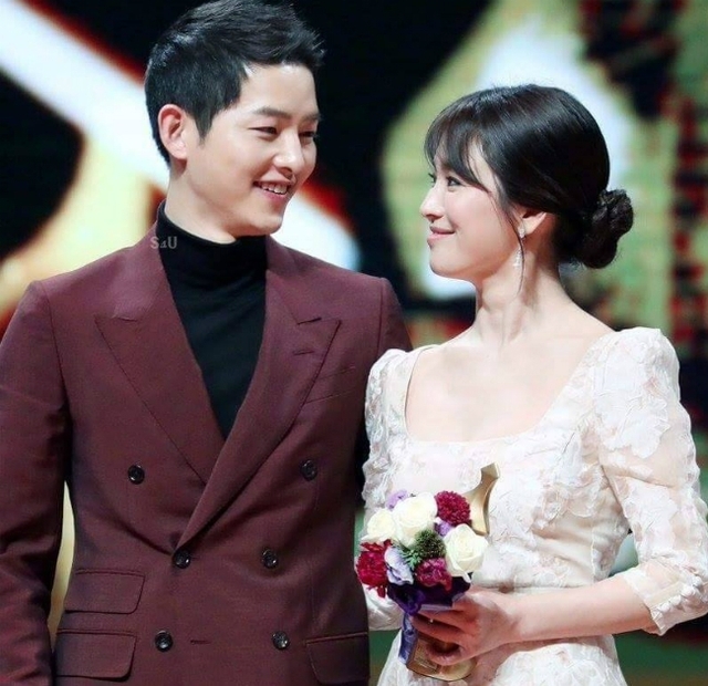 
Song Hye Kyo và Song Joong Ki sẽ kết hôn là tin bất ngờ nhất với fan.
